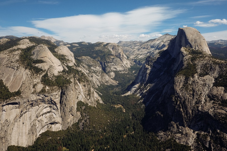 Yosemite National Park mountain view 